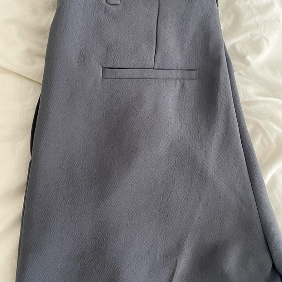 Aritzia Vintage Navy Wide-Leg Pleated Trousers - Picture 7 of 9